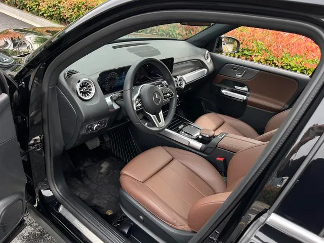 Mercedes-Benz GLB 2023 GLB 220 Fashionable interior photo 11 Mercedes-Benz GLB 2023 GLB 220 Fashionable interior photo 11