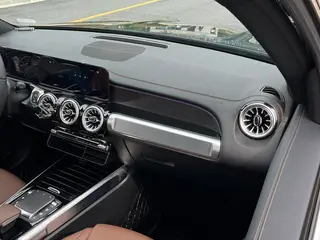 Mercedes-Benz GLB 2023 GLB 220 Fashionable interior photo 19 Mercedes-Benz GLB 2023 GLB 220 Fashionable interior photo 19