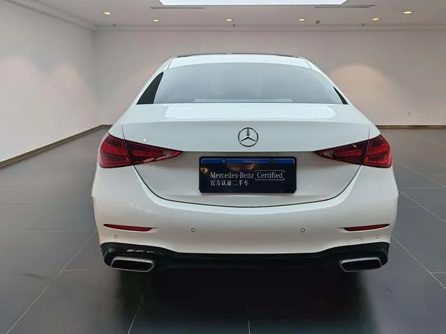 Mercedes-Benz C-Class 2022 C 260 L Hao Night Sports Edition exterior photo 3 Mercedes-Benz C-Class 2022 C 260 L Hao Night Sports Edition exterior photo 3