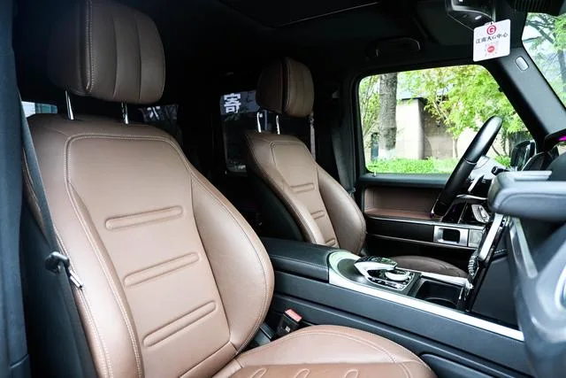 Mercedes-Benz G-Class 2023 G 350 interior photo 14