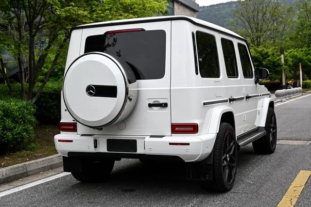 Mercedes-Benz G-Class 2023 G 350 interior photo 18