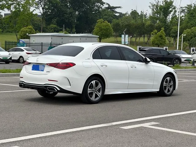 Mercedes-Benz C-Class 2022 C 200 L Sports version exterior photo 6 Mercedes-Benz C-Class 2022 C 200 L Sports version exterior photo 6