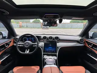 Mercedes-Benz C-Class 2022 C 200 L Sports version interior photo 11 Mercedes-Benz C-Class 2022 C 200 L Sports version interior photo 11