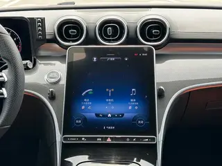 Mercedes-Benz C-Class 2022 C 200 L Sports version interior photo 18 Mercedes-Benz C-Class 2022 C 200 L Sports version interior photo 18