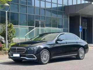 Mercedes-Benz E-Class 2023 E 300 L Fashionable Passenger car exterior photo 1 Mercedes-Benz E-Class 2023 E 300 L Fashionable Passenger car exterior photo 1