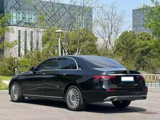 Mercedes-Benz E-Class 2023 E 300 L Fashionable Passenger car interior photo 8 Mercedes-Benz E-Class 2023 E 300 L Fashionable Passenger car interior photo 8