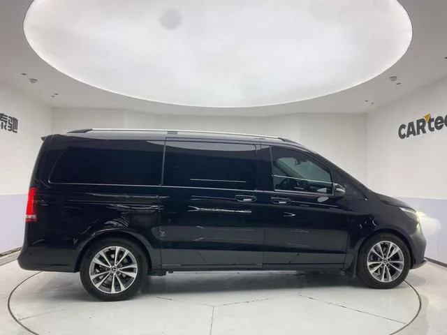 Mercedes-Benz V-Class 2022 V 260 Pilot Edition exterior photo 4 Mercedes-Benz V-Class 2022 V 260 Pilot Edition exterior photo 4