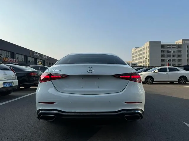 Mercedes-Benz C-Class 2022 C 260 L Sports version exterior photo 5