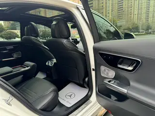 Mercedes-Benz C-Class 2022 C 260 L Sports version interior photo 10