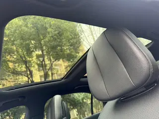 Mercedes-Benz C-Class 2022 C 260 L Sports version interior photo 12