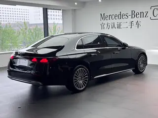 Mercedes-Benz E-Class 2024 E 300 L Luxury type Passenger car interior photo 12