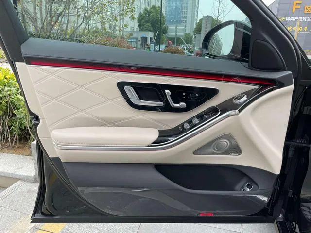 Mercedes-Benz Mercedes-Maybach S-Class 2025 S 480 4MATIC exterior photo 10 Mercedes-Benz Mercedes-Maybach S-Class 2025 S 480 4MATIC exterior photo 10