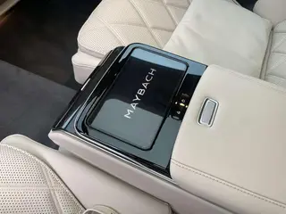Mercedes-Benz Mercedes-Maybach S-Class 2025 S 480 4MATIC interior photo 14 Mercedes-Benz Mercedes-Maybach S-Class 2025 S 480 4MATIC interior photo 14
