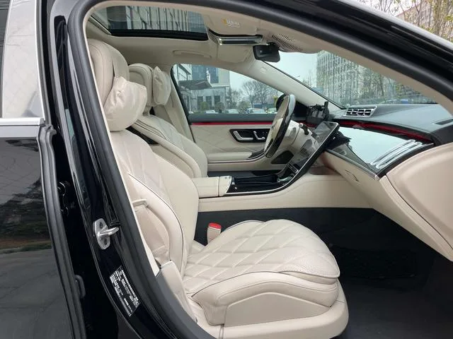 Mercedes-Benz Mercedes-Maybach S-Class 2025 S 480 4MATIC interior photo 20 Mercedes-Benz Mercedes-Maybach S-Class 2025 S 480 4MATIC interior photo 20