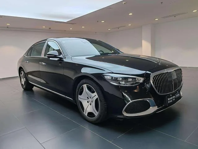 Mercedes-Benz Mercedes-Maybach S-Class 2023 S 480 4MATIC exterior photo 2