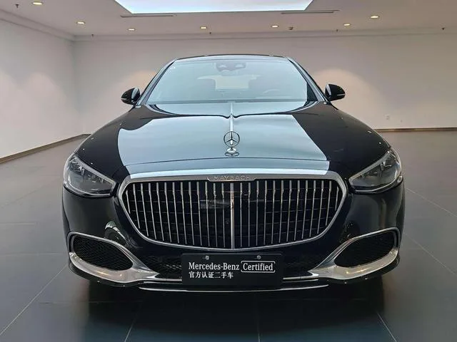 Mercedes-Benz Mercedes-Maybach S-Class 2023 S 480 4MATIC exterior photo 3