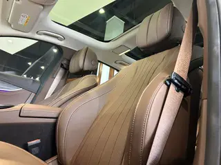 Mercedes-Benz E-Class 2022 Three changes E 300 L Luxury type Passenger car exterior photo 6