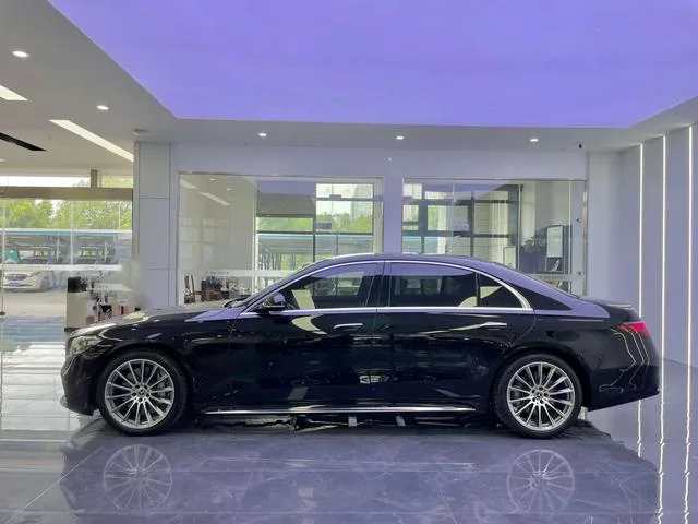 Mercedes-Benz S-Class 2023 S 450 L 4MATIC extérieur photo 3 Mercedes-Benz S-Class 2023 S 450 L 4MATIC extérieur photo 3