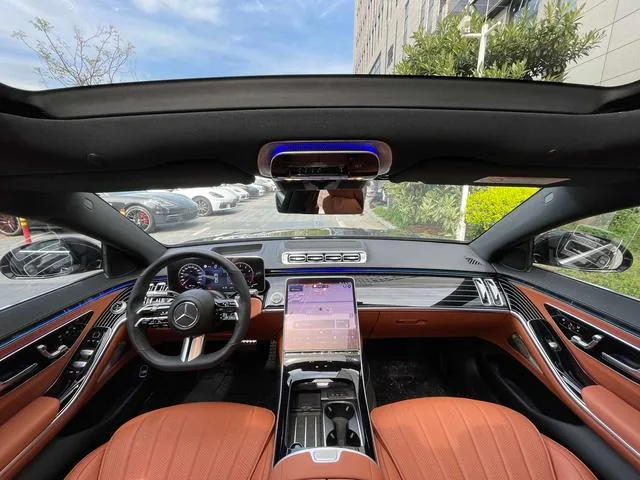 Mercedes-Benz S-Class 2023 S 450 L 4MATIC intérieur photo 17 Mercedes-Benz S-Class 2023 S 450 L 4MATIC intérieur photo 17