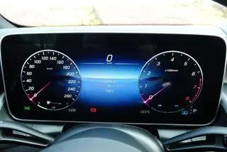 Mercedes-Benz GLC 2023 GLC 260 L 4MATIC Luxury type 5 seat exterior photo 9
