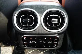 Mercedes-Benz GLC 2023 GLC 260 L 4MATIC Luxury type 5 seat exterior photo 10