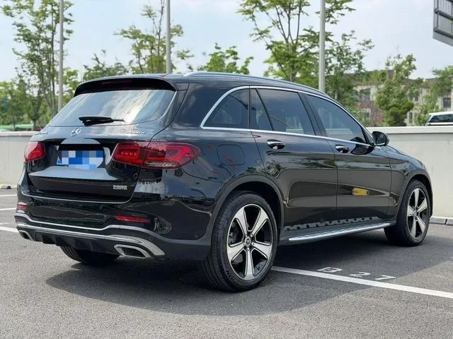 Mercedes-Benz GLC 2022 Restyling GLC 300 L 4MATIC Luxury type interior photo 7 Mercedes-Benz GLC 2022 Restyling GLC 300 L 4MATIC Luxury type interior photo 7