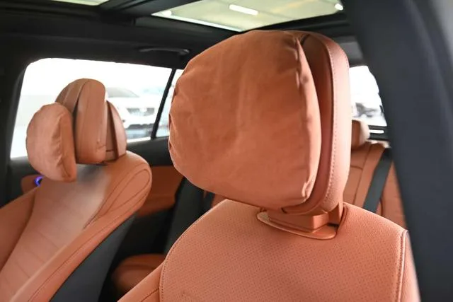 Mercedes-Benz GLC 2023 Restyling GLC 300 L 4MATIC Dynamic 5 seat interior photo 16 Mercedes-Benz GLC 2023 Restyling GLC 300 L 4MATIC Dynamic 5 seat interior photo 16