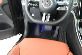 Mercedes-Benz GLC 2023 Restyling GLC 300 L 4MATIC Dynamic 5 seat interior photo 18 Mercedes-Benz GLC 2023 Restyling GLC 300 L 4MATIC Dynamic 5 seat interior photo 18