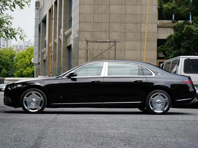 Mercedes-Benz Mercedes-Maybach S-Class 2024 Restyling S 480 4MATIC exterior photo 3