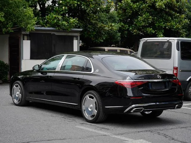 Mercedes-Benz Mercedes-Maybach S-Class 2024 Restyling S 480 4MATIC exterior photo 4
