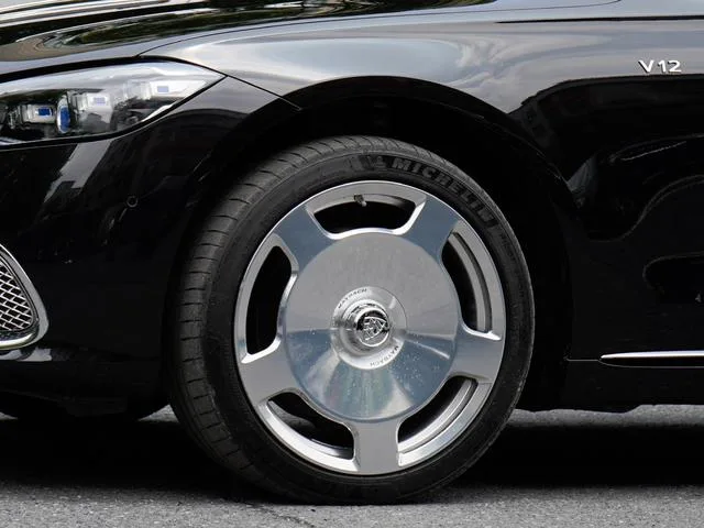 Mercedes-Benz Mercedes-Maybach S-Class 2024 Restyling S 480 4MATIC exterior photo 9