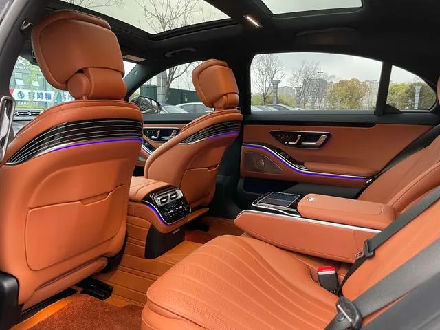 Mercedes-Benz S-Class 2022 S 450 L 4MATIC interior photo 13 Mercedes-Benz S-Class 2022 S 450 L 4MATIC interior photo 13