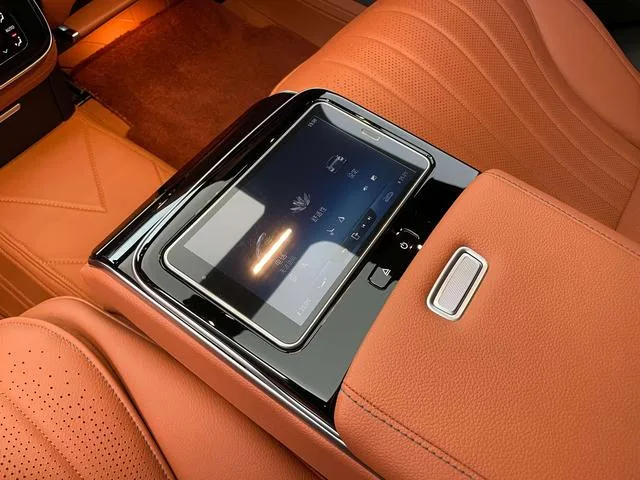 Mercedes-Benz S-Class 2022 S 450 L 4MATIC interior photo 14 Mercedes-Benz S-Class 2022 S 450 L 4MATIC interior photo 14