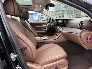 Mercedes-Benz E-Class 2021 E 300 L Luxury type Passenger car interior photo 15 Mercedes-Benz E-Class 2021 E 300 L Luxury type Passenger car interior photo 15