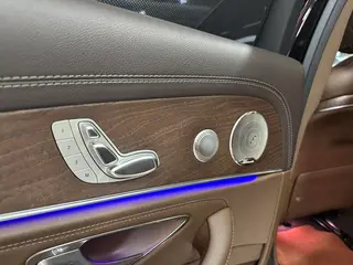 Mercedes-Benz E-Class 2021 E 300 L Luxury type Passenger car interior photo 18 Mercedes-Benz E-Class 2021 E 300 L Luxury type Passenger car interior photo 18