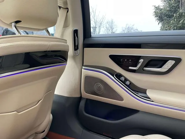 Mercedes-Benz S-Class 2022 S 400 L Luxury type interior photo 15