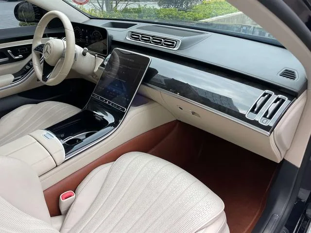 Mercedes-Benz S-Class 2022 S 400 L Luxury type interior photo 20
