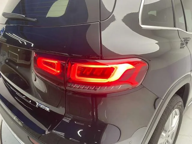 Mercedes-Benz GLB 2023 GLB 200 Style tendance extérieur photo 10 Mercedes-Benz GLB 2023 GLB 200 Style tendance extérieur photo 10