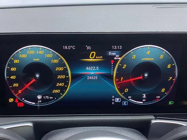 Mercedes-Benz GLB 2023 GLB 200 Style tendance intérieur photo 15 Mercedes-Benz GLB 2023 GLB 200 Style tendance intérieur photo 15