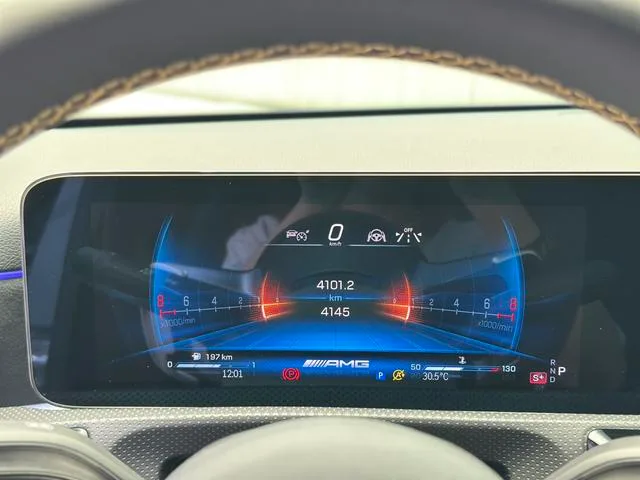 Mercedes-Benz Mercedes-AMG A-Class 2024 AMG A 45 S 4MATIC intérieur photo 15