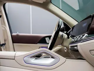 Mercedes-Benz Maybach GLS 2024 GLS 600 4MATIC Ritual and Music Edition interior photo 20 Mercedes-Benz Maybach GLS 2024 GLS 600 4MATIC Ritual and Music Edition interior photo 20