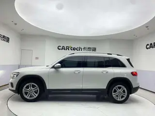 Mercedes-Benz GLB 2023 GLB 220 Dynamic exterior photo 9