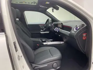 Mercedes-Benz GLB 2023 GLB 220 Dynamic interior photo 19