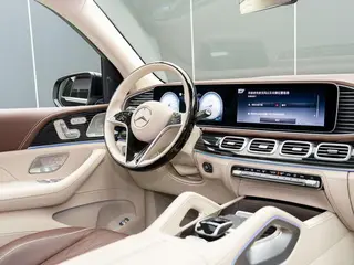 Mercedes-Benz Maybach GLS 2024 GLS 480 4MATIC interior photo 13 Mercedes-Benz Maybach GLS 2024 GLS 480 4MATIC interior photo 13