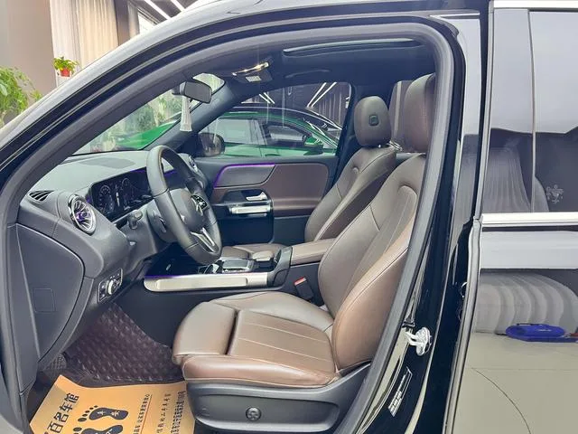 Mercedes-Benz GLB 2022 Reforma GLB 200 Estilo de moda exterior foto 9 Mercedes-Benz GLB 2022 Reforma GLB 200 Estilo de moda exterior foto 9