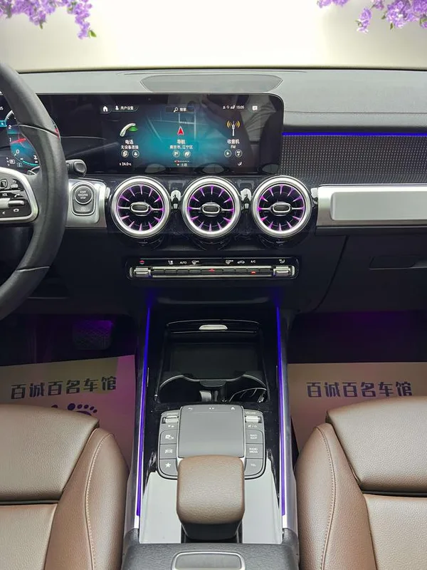Mercedes-Benz GLB 2022 Reforma GLB 200 Estilo de moda interior foto 15 Mercedes-Benz GLB 2022 Reforma GLB 200 Estilo de moda interior foto 15