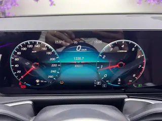 Mercedes-Benz GLB 2022 Reforma GLB 200 Estilo de moda interior foto 16 Mercedes-Benz GLB 2022 Reforma GLB 200 Estilo de moda interior foto 16