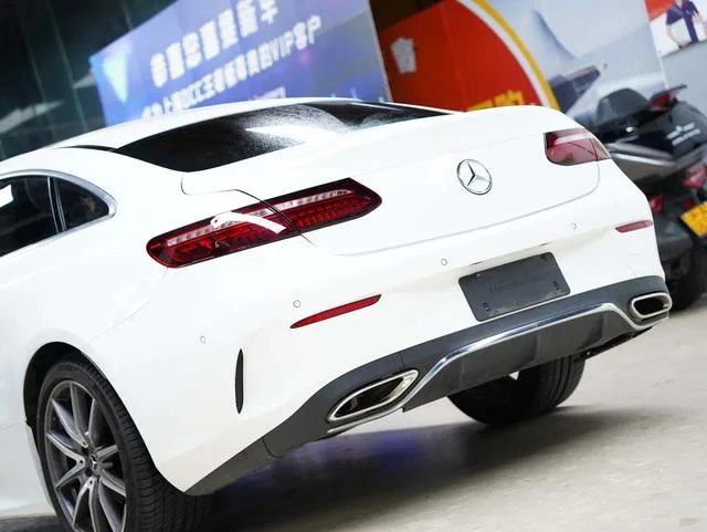 Mercedes-Benz E-Class (Imported) 2023 Mise à jour E 260 Coupé extérieur photo 3 Mercedes-Benz E-Class (Imported) 2023 Mise à jour E 260 Coupé extérieur photo 3