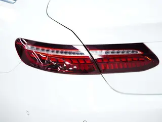 Mercedes-Benz E-Class (Imported) 2023 Mise à jour E 260 Coupé extérieur photo 4 Mercedes-Benz E-Class (Imported) 2023 Mise à jour E 260 Coupé extérieur photo 4