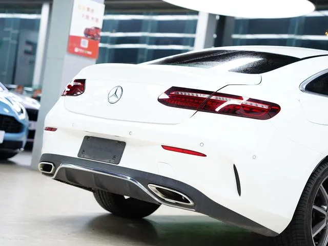 Mercedes-Benz E-Class (Imported) 2023 Mise à jour E 260 Coupé extérieur photo 6 Mercedes-Benz E-Class (Imported) 2023 Mise à jour E 260 Coupé extérieur photo 6
